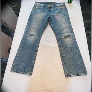 American Eagle original bootcut light washed distressed jeans size 33x30